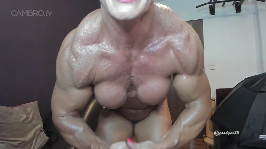 Mrs Struncova, lick the sweat out of her naked muscular masses