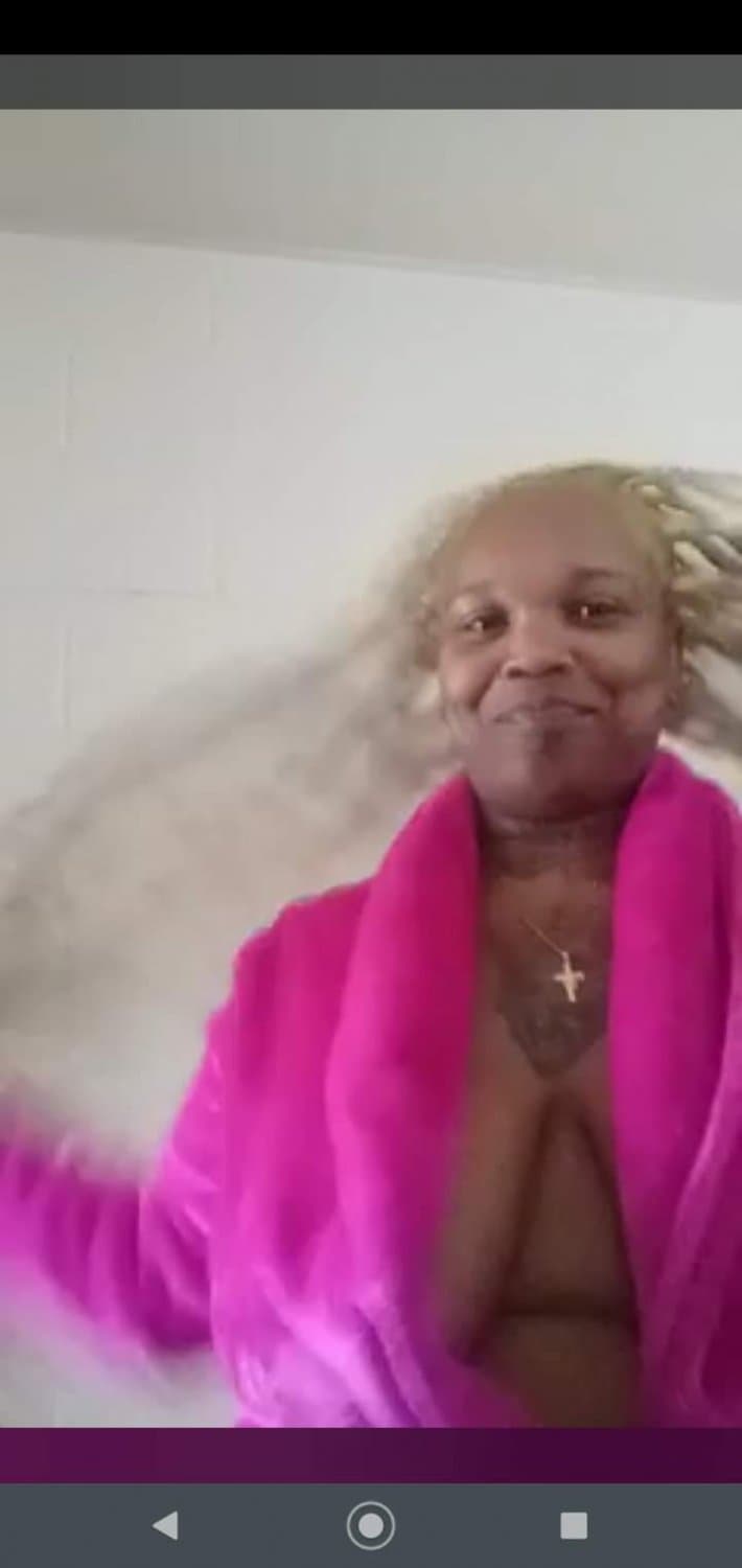 Freaky Bi Bbw Auntie (She need to start a only fans) I would not pull out 19