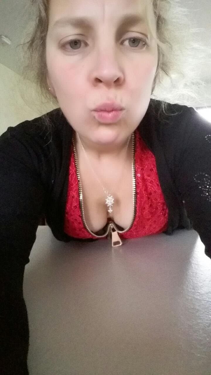 Infirmière salope à partager