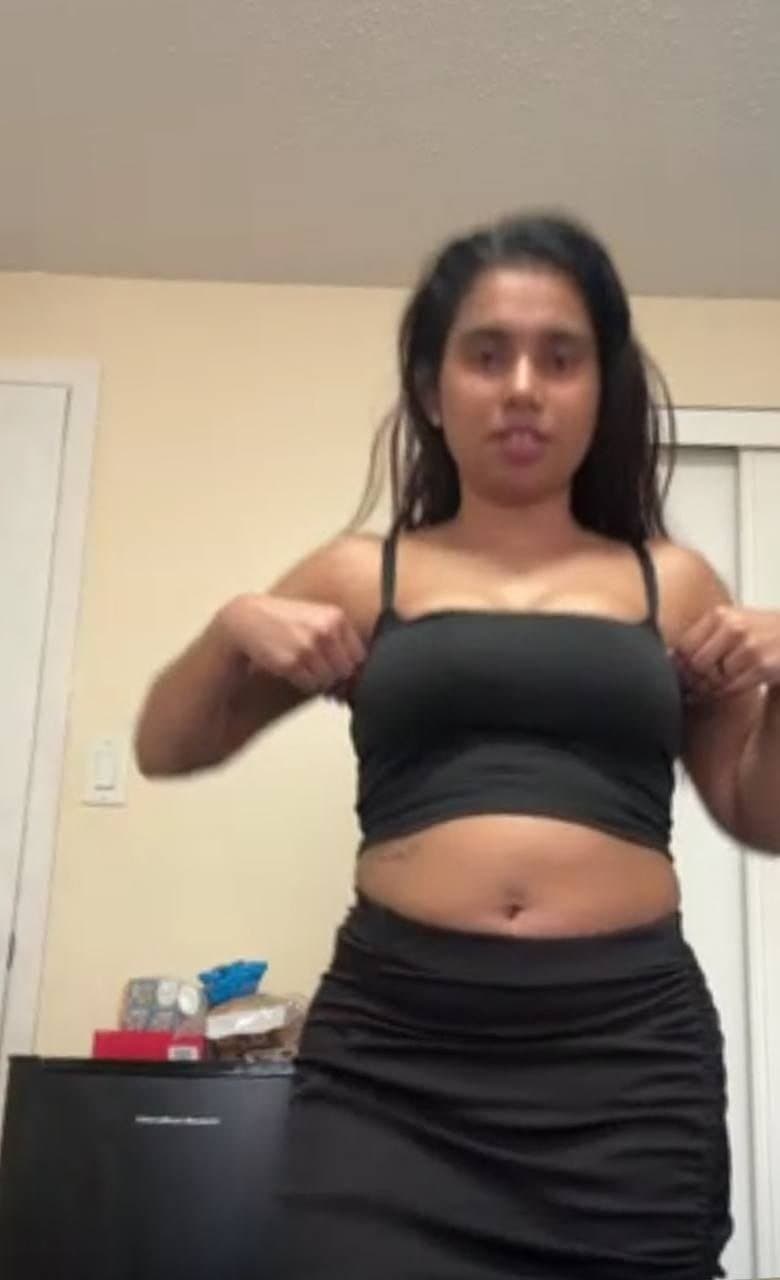 Desi Cute Indian/Sri lanka Busty Newly Married Rich Wife Homemade Doggy Fucking & Blowjobs