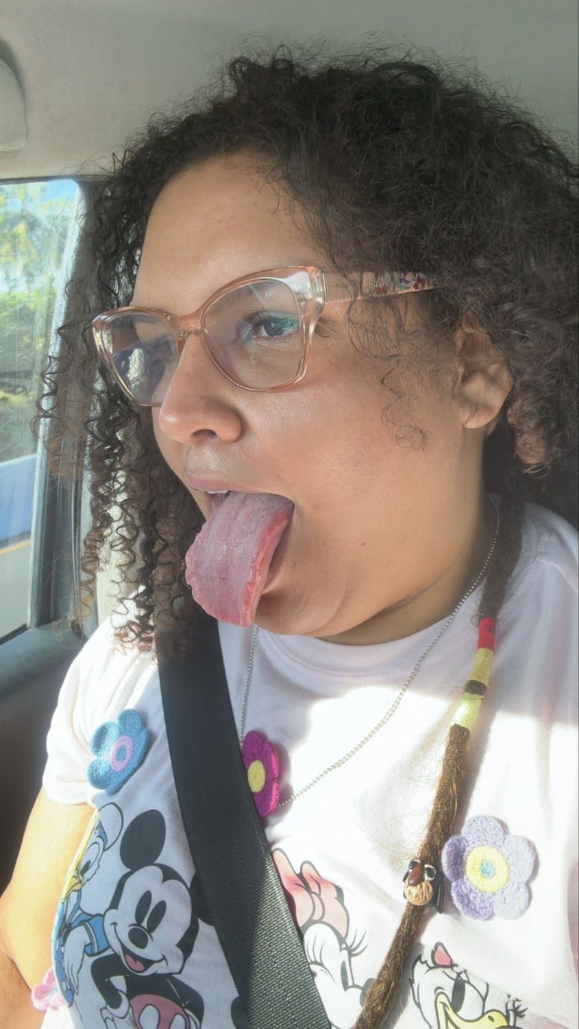 IMG-complete slut wife