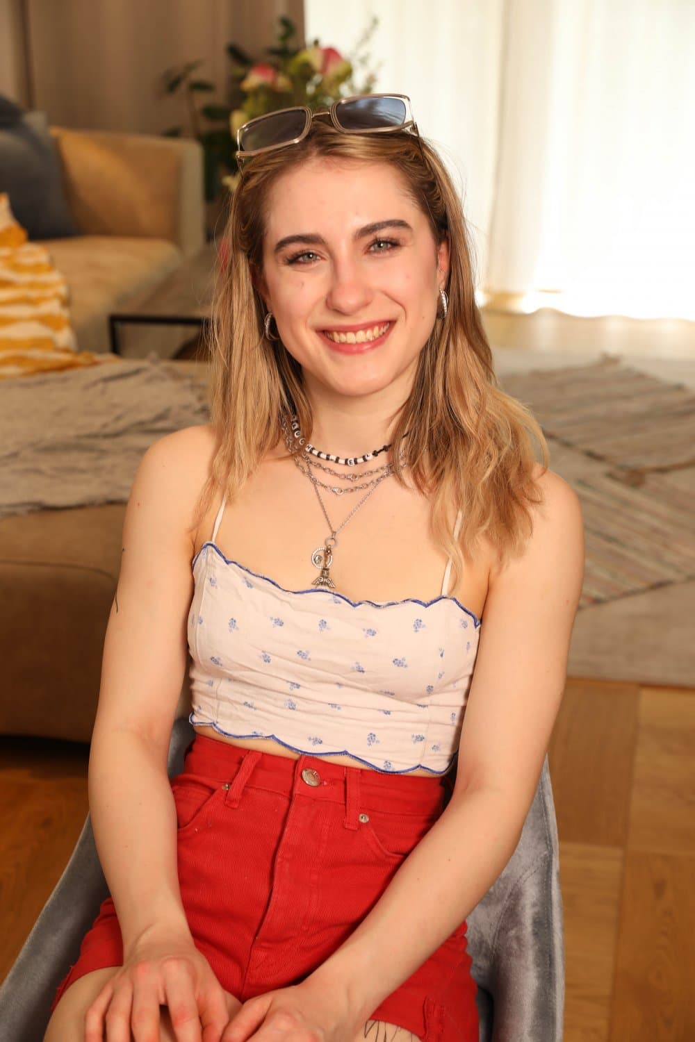 Alice Toying Herself