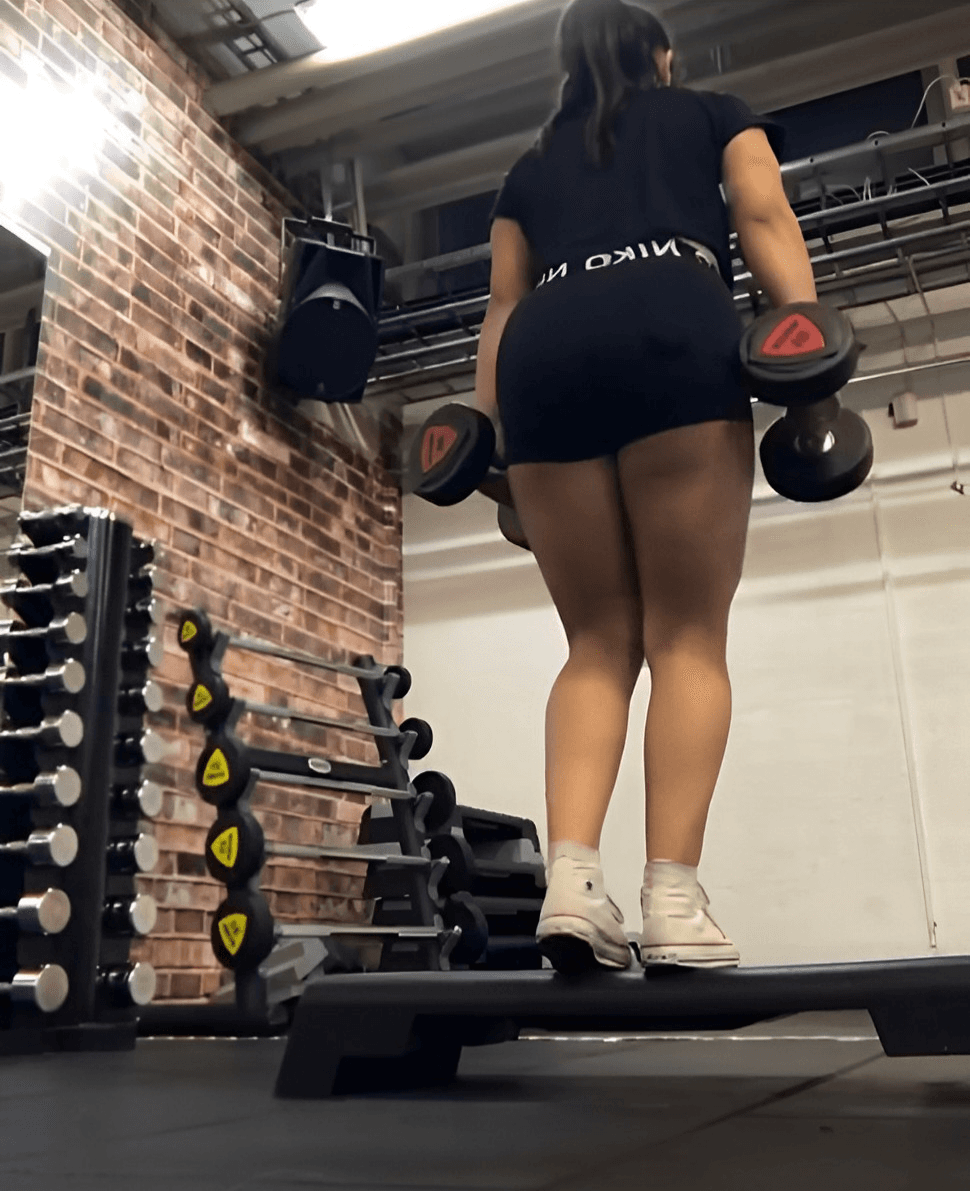 Thick asian working out that fat ass
