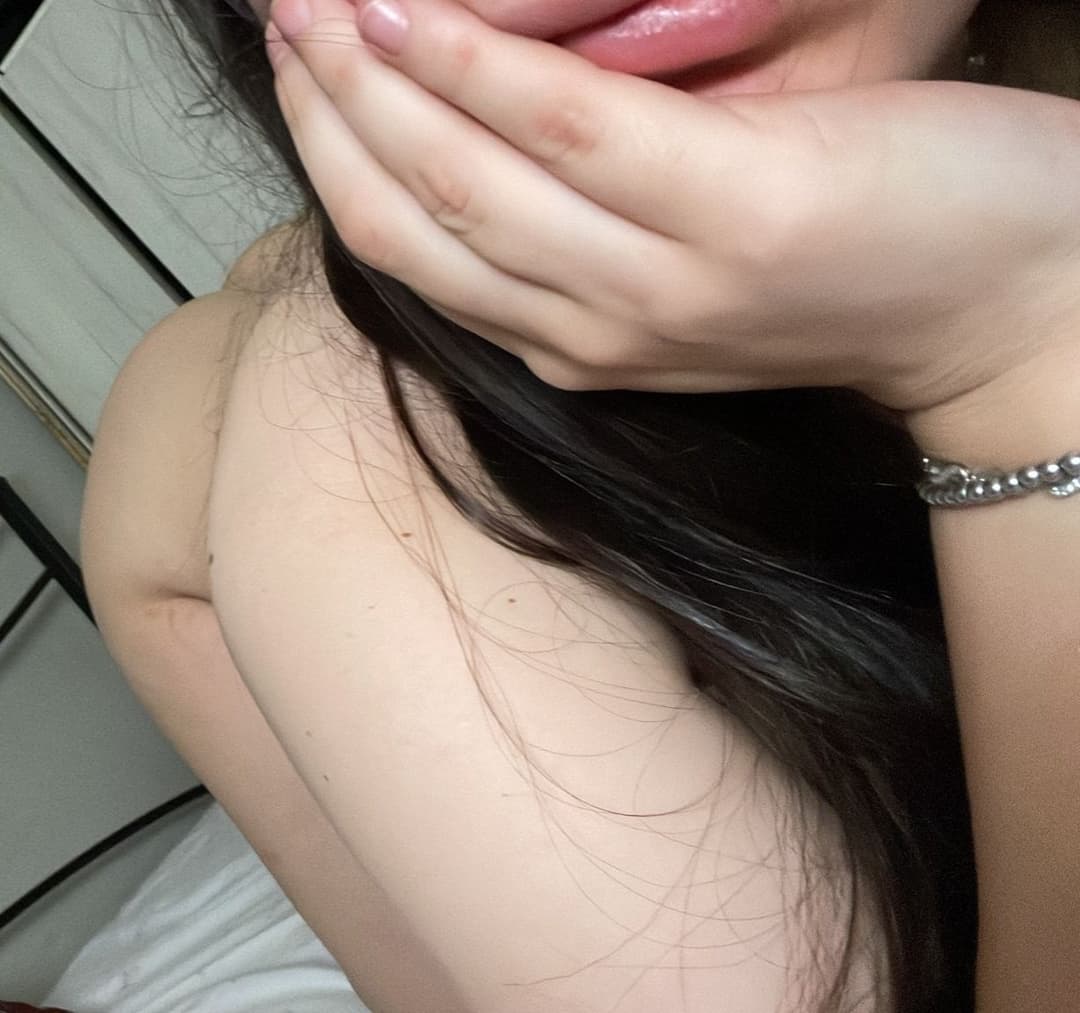 My trashyslut fiance wants to be famous PLS SAVE UR TOP FAV PICS AND SHOW ME.MAKE HER FAMOUS PLSSSSS