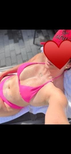 PERFECT sexy mature wife mom