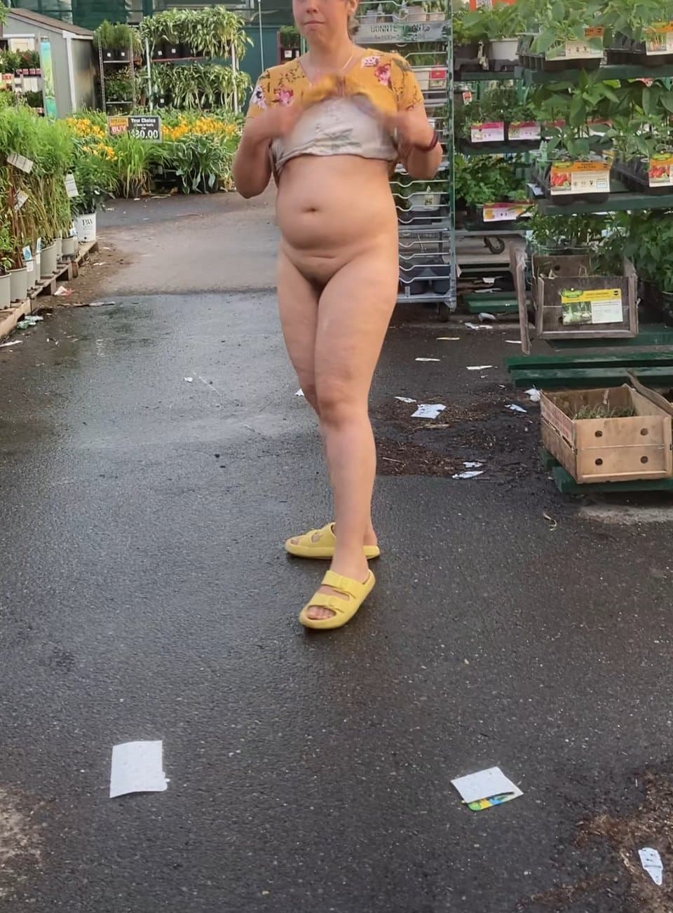 Public sluttiness is fun