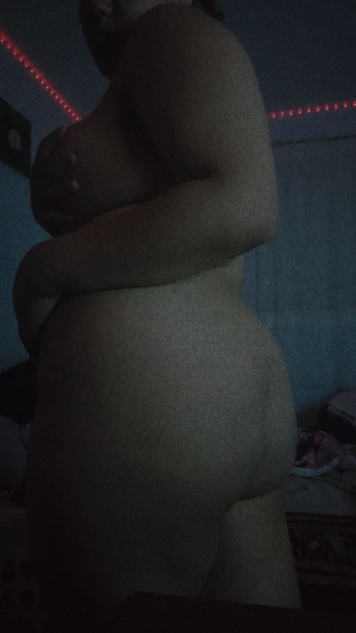 Cheating Latina Lightskin Twerking naked for BBC