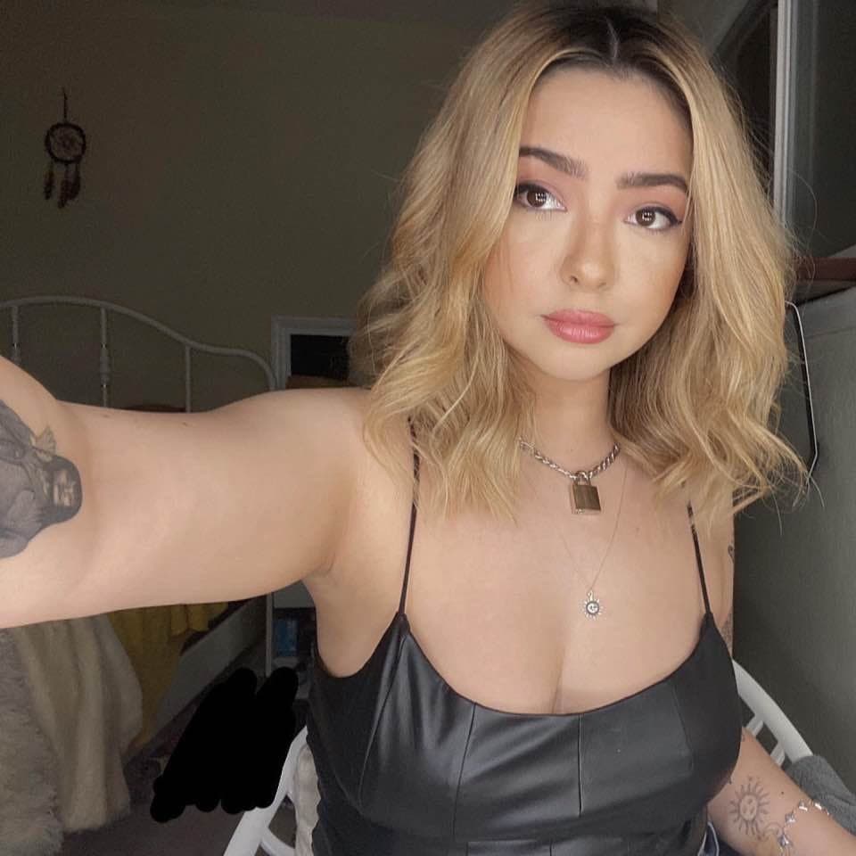 Iris has such a fuckable cumface and busty tits