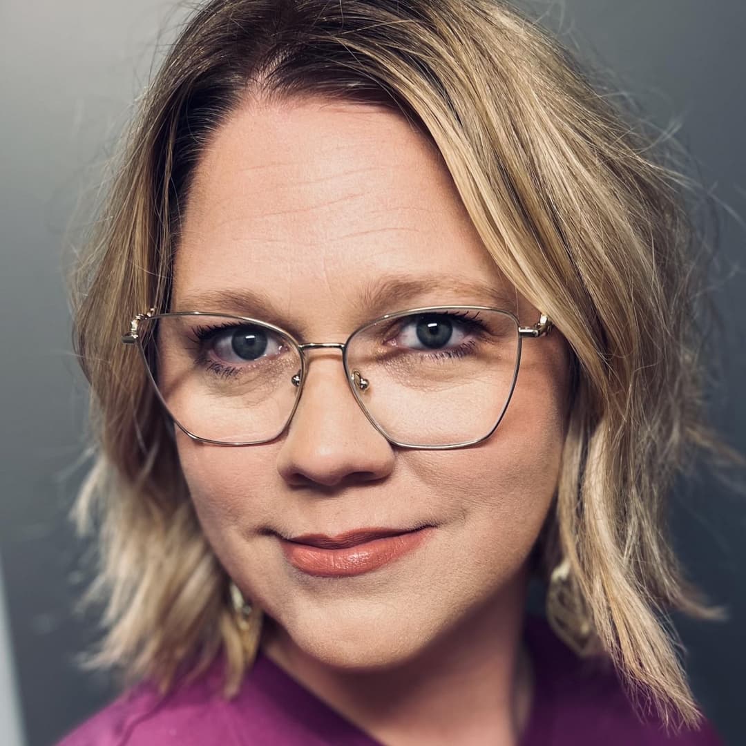 MA COLLÈGUE PROFESSEUR QUEBECOISE SEXY (QUEBEC TEACHER)