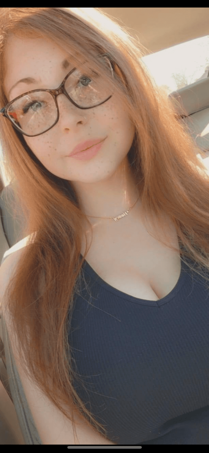 Ignorant slut with huge tits invited me over to smoke a blunt and fuck