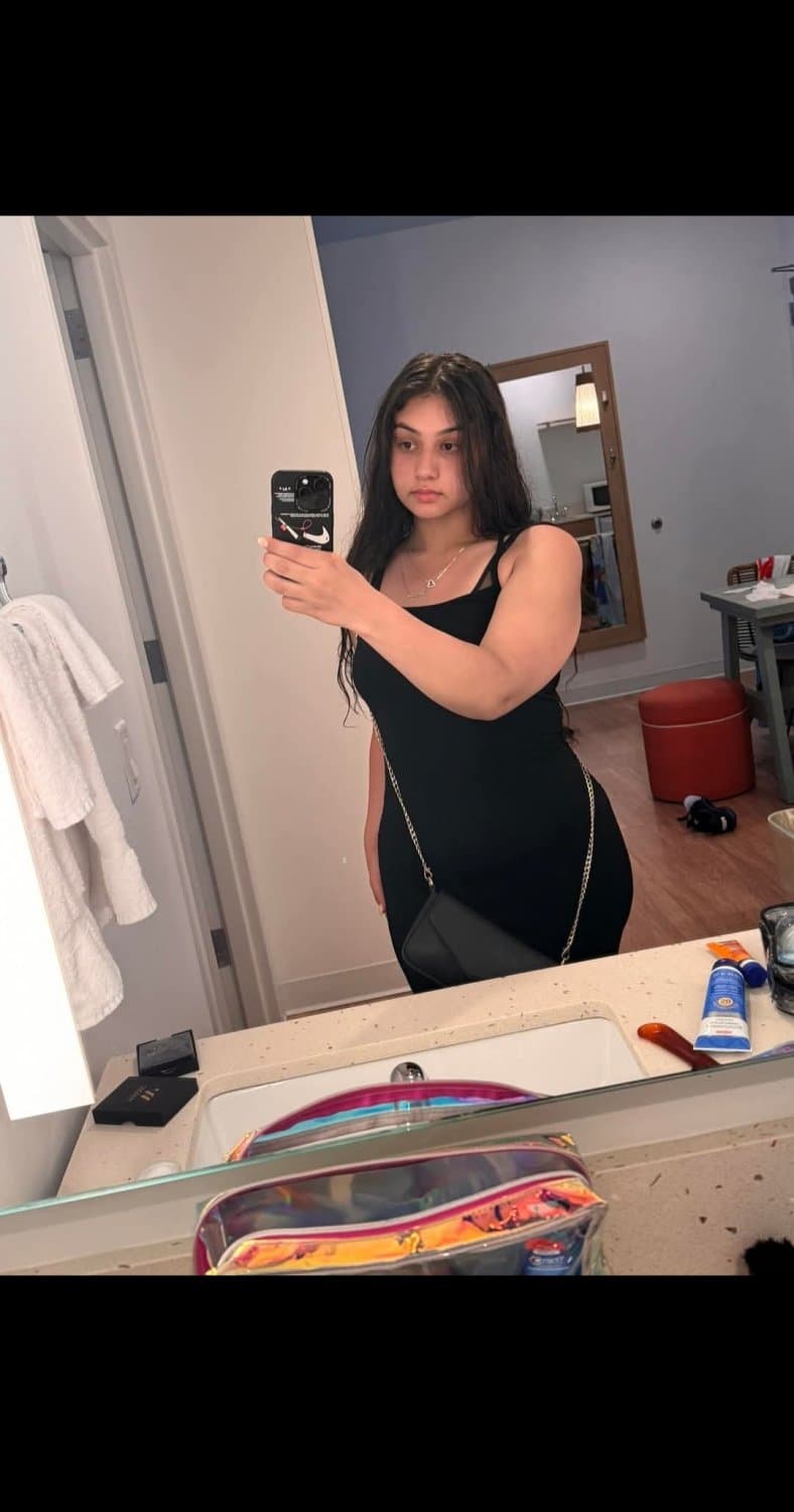 Who wants to fuck my secretary