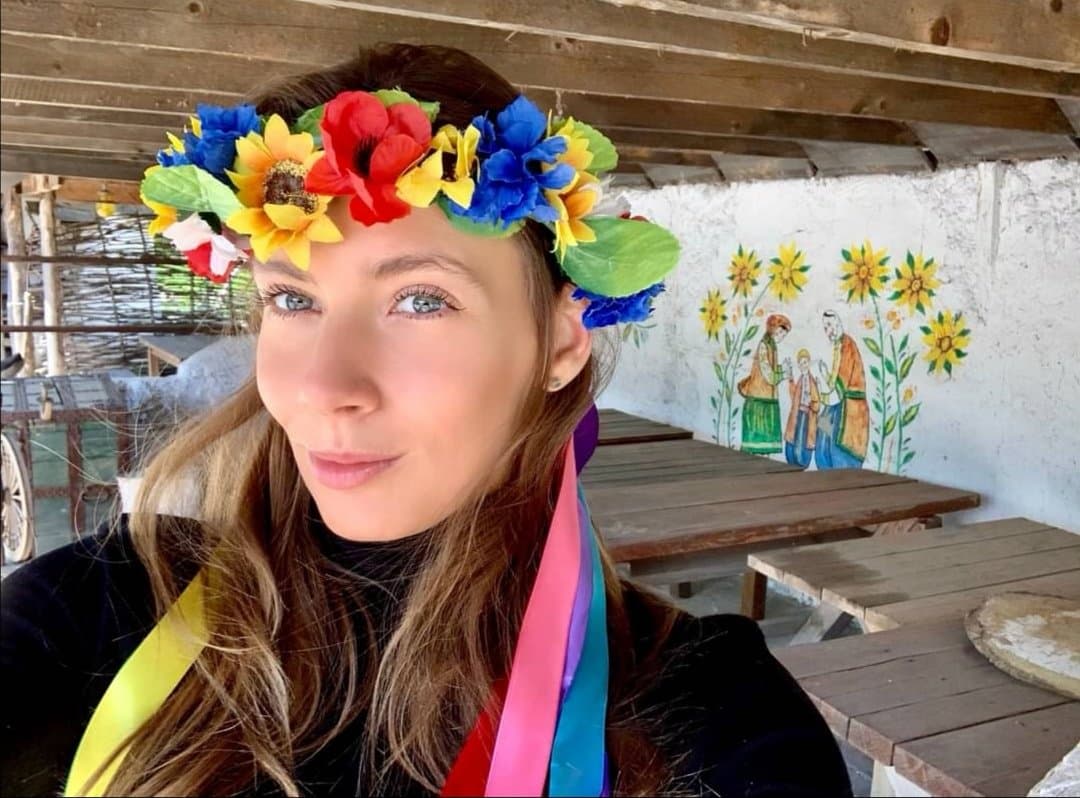 Saggy tits beauty Elena and her perky tits stunning friend Elena captured nude on Ukrainian beach