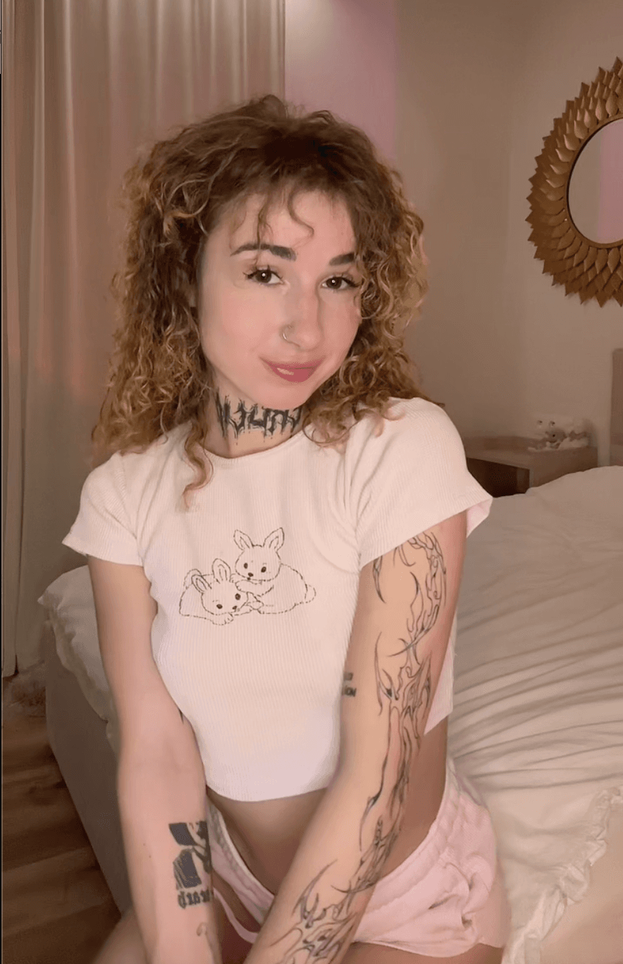 Happy horny Monday to everyone