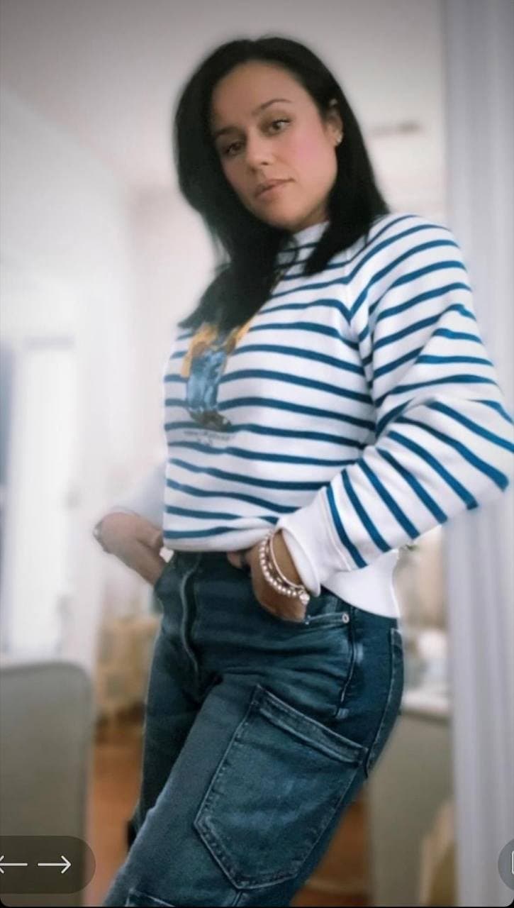 Look at this Stacked Thick Latina Milf, Is she built for BBC?