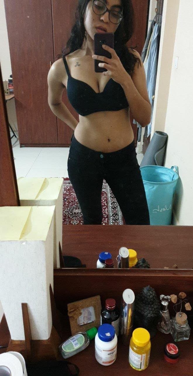 Beautiful Cute Slim Perfect Figure Desi Shy Girlfriend Teasing & Showing What She Can Do