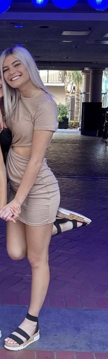 So jealous of this blonde smacking this ripped assholes hard cock on her face before sucking it good