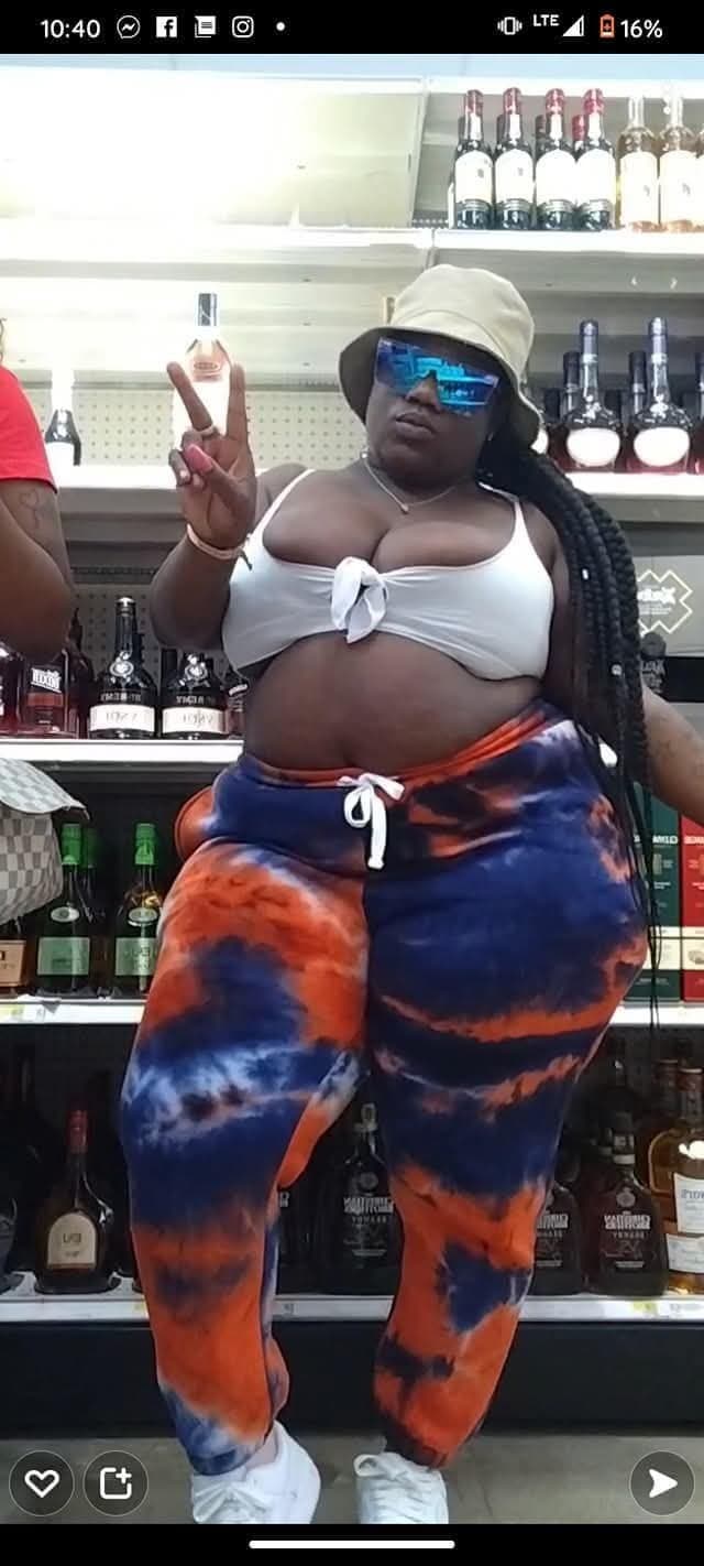 HUGE THICK MEGA EBONY BBW BUG OLE JUICY ASS BOOTY