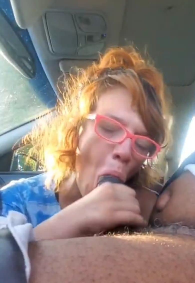 Baltimore redhead sucks a black dick to get a crack hit