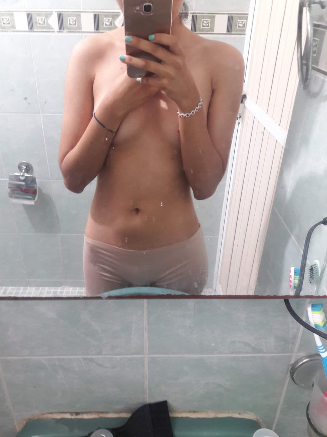 Click to view full size 18yo latina sucking a big cock and getting fucked