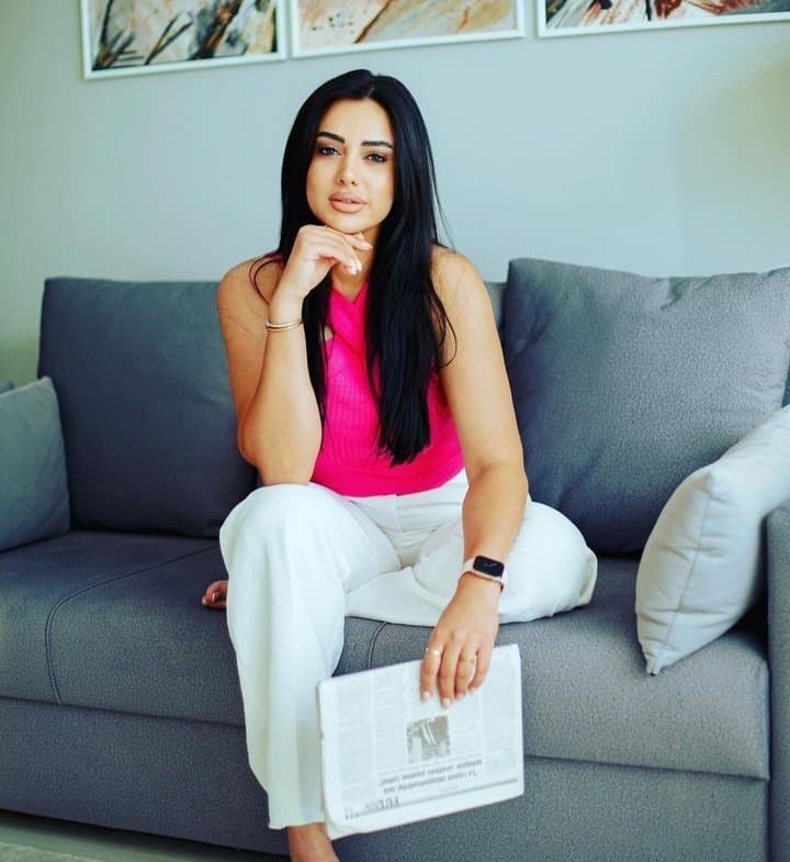 Sexy glamour feet pedicure woman