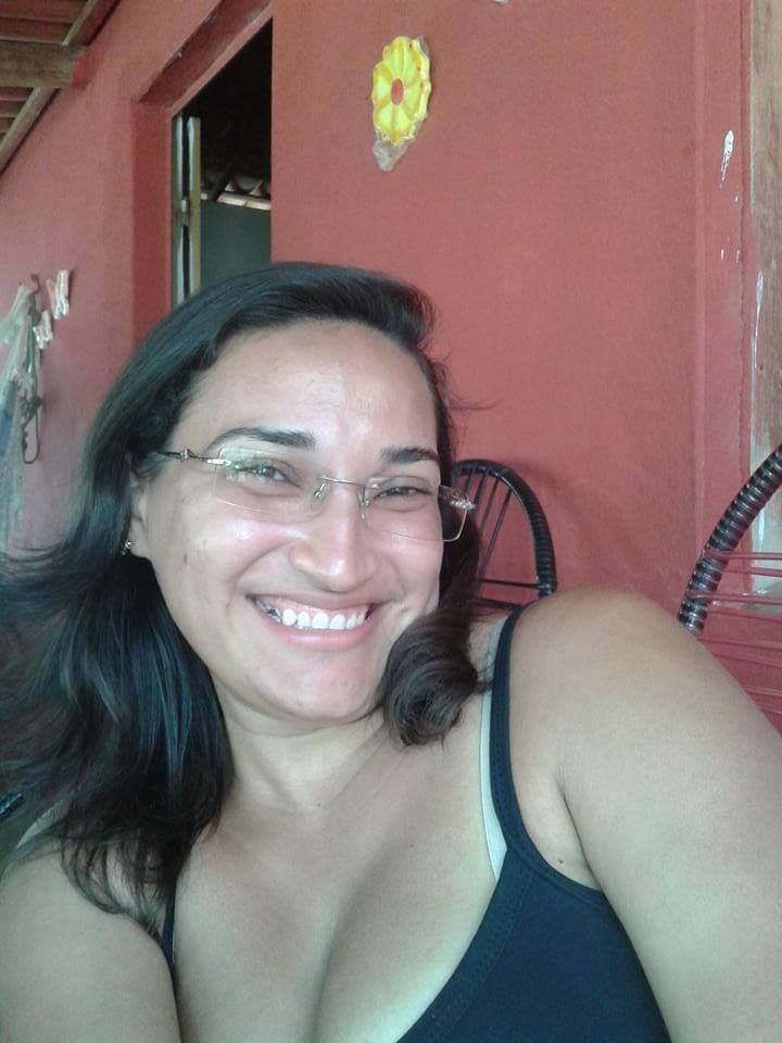 tia Leninha, a tia puta do meu amigo