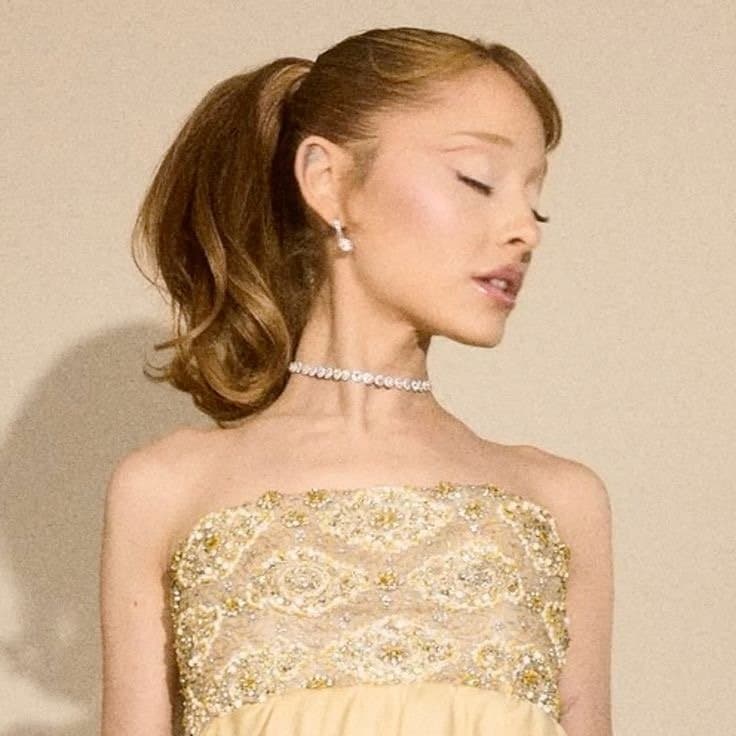 Ariana Grande 2025 face porn ?