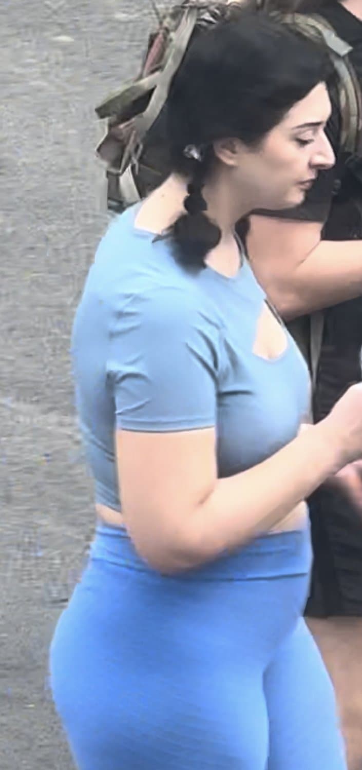 Click to view full size German Leggins Ass