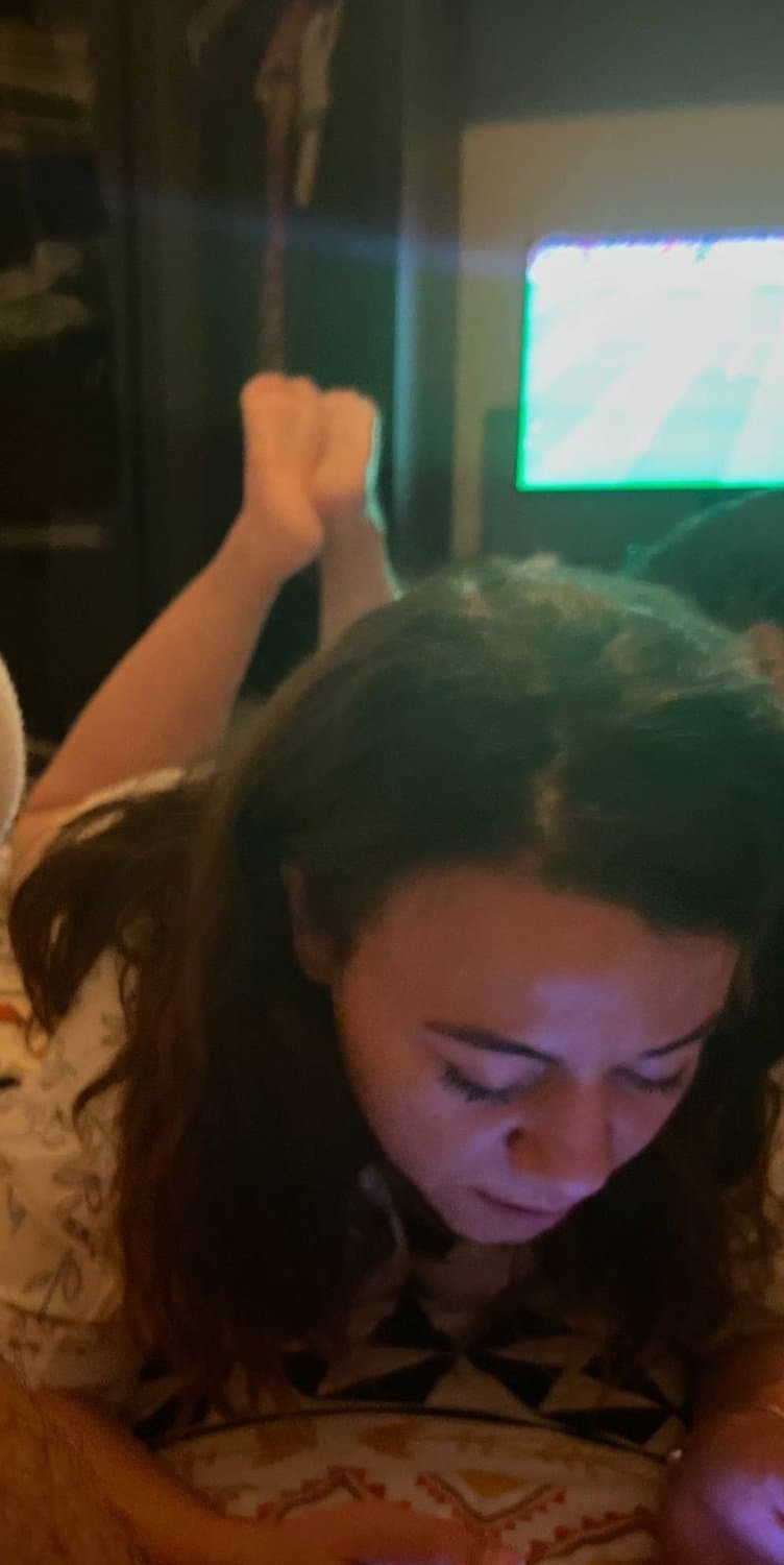 Guy shows his sexy aunt