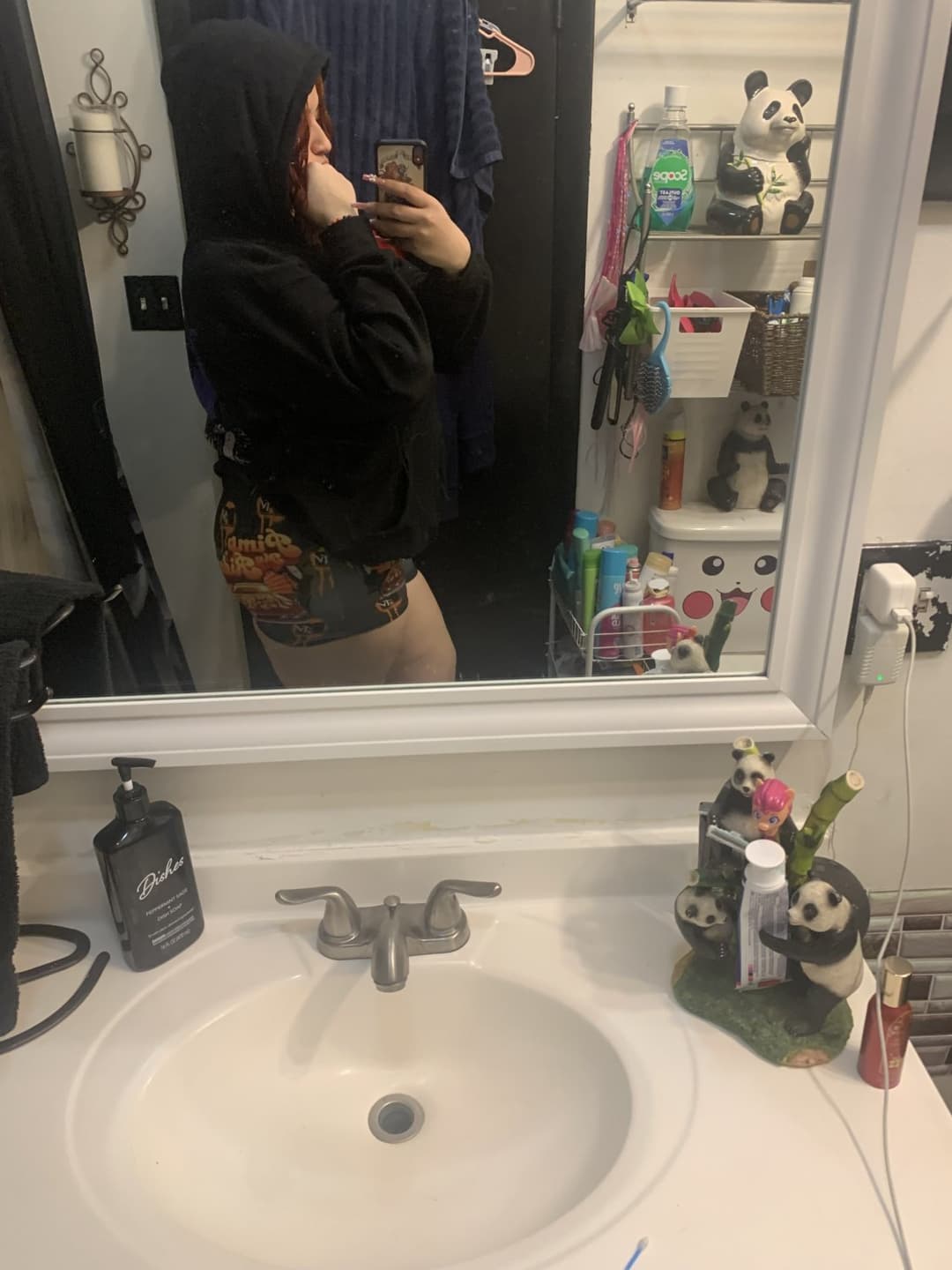 let know on wha ya think about the owner of msfineshyt would ya fuck her