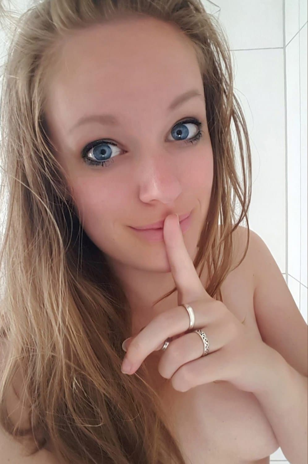 Click to view full size Dutch slut face - limited time