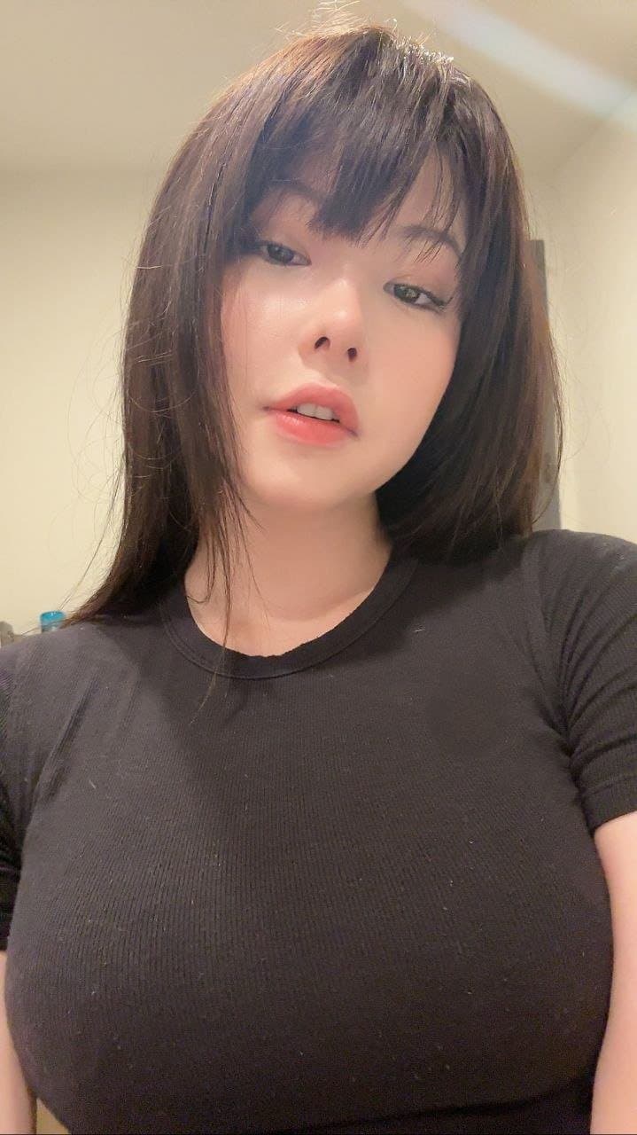 Julia Mayumi / Julia Nakamura / JuMayumi / JuMayumin