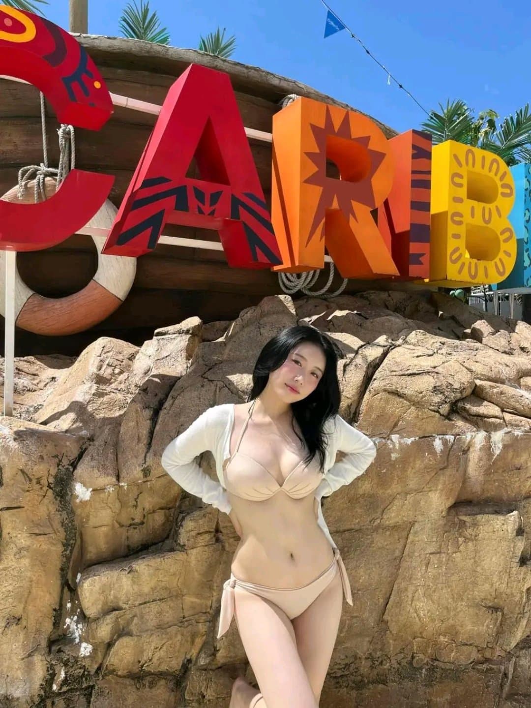 Asian amatuer bikini slut