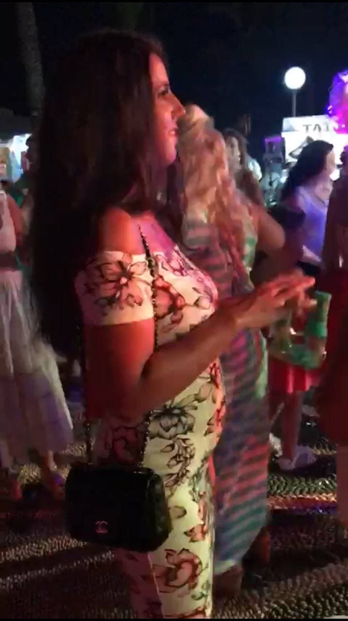 Repostet meine Tante und macht sie Fame