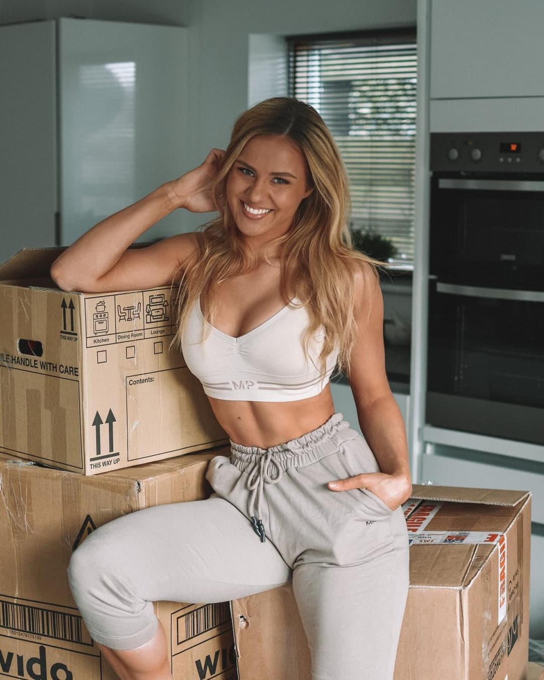 Dominique Asgeirsdottir Ass Cheeks (@domiwaffles)