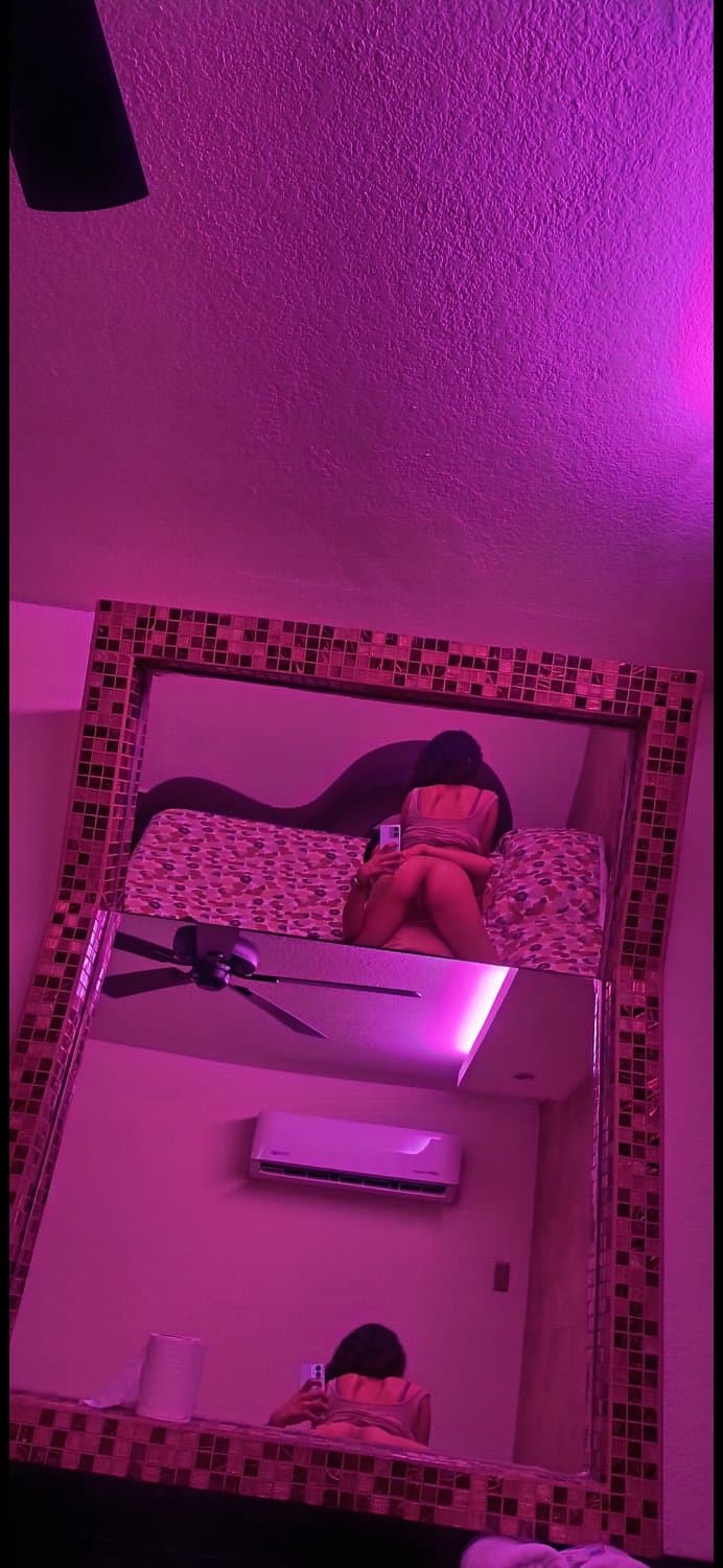 La llevo Primero a comer pollo y luego a comer verga