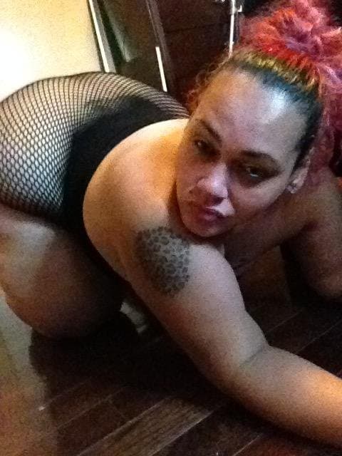 Auntie got alotta ass?