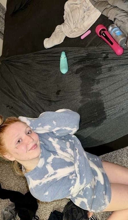 Click to view full size 25-0114 - Typical 18 yo HS Pawg Slut