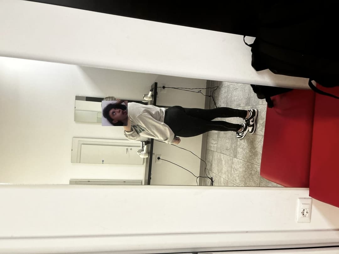 My 18y girlfriend innie pussy