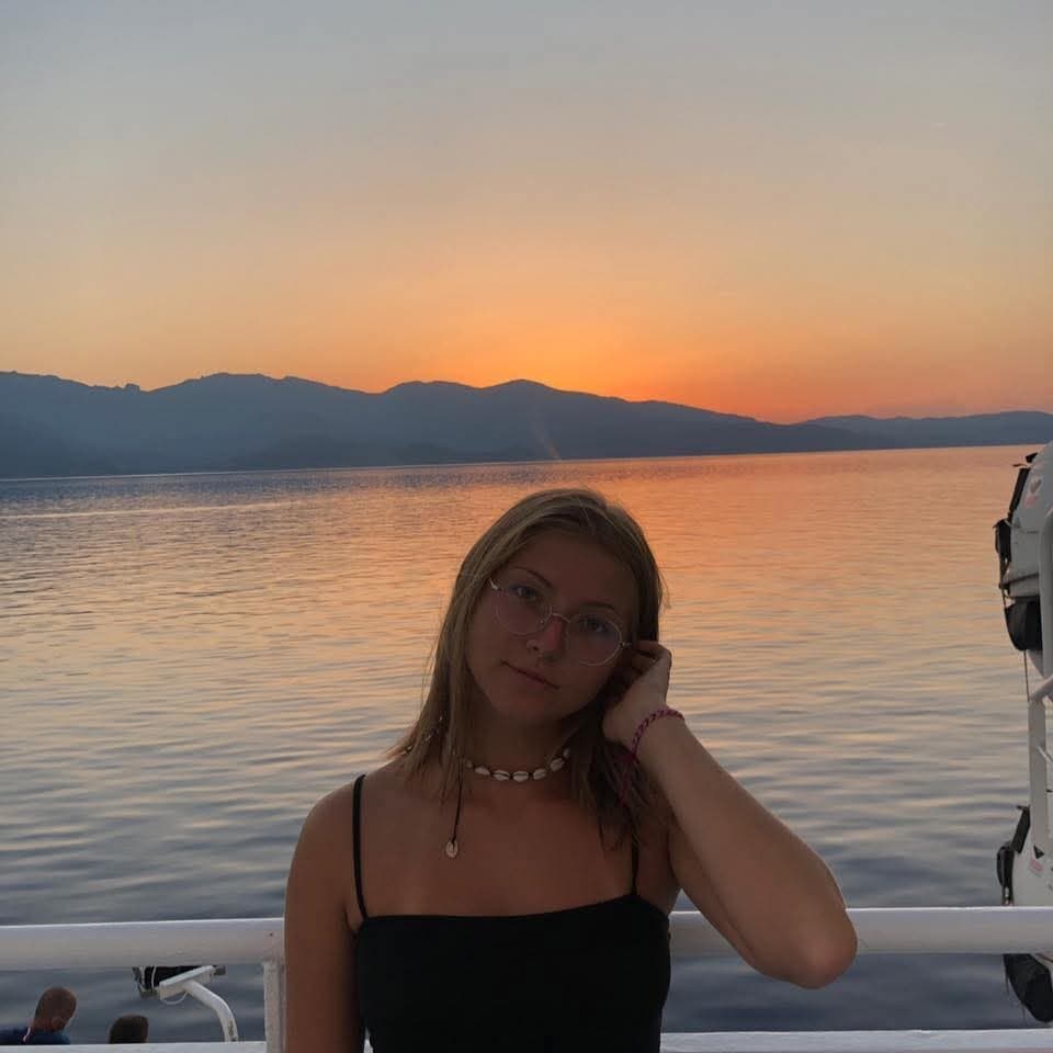 Skinny française exposé