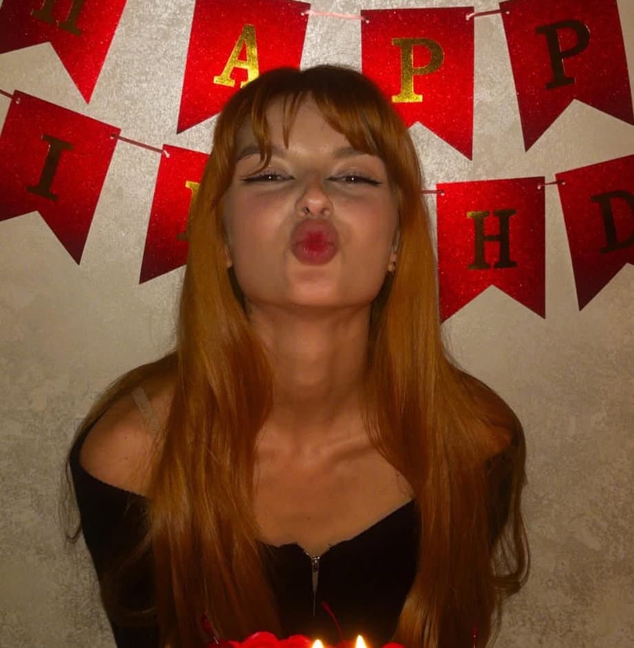 Hit redhead slut feet. High heel body ass foot ff