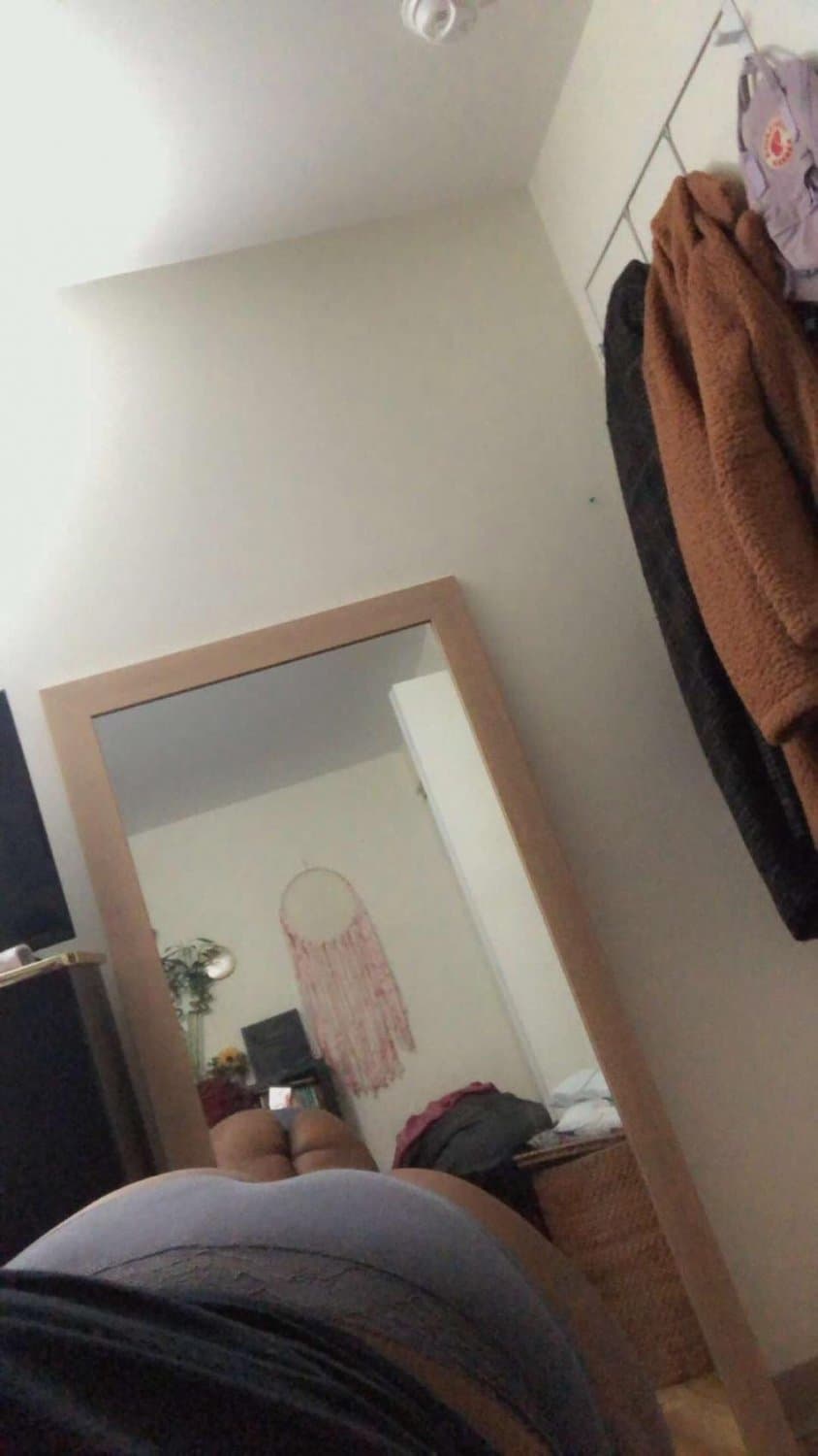 Click to view full size Dominican slut Myra ????? AMAZING BOOBS melons to die for ???