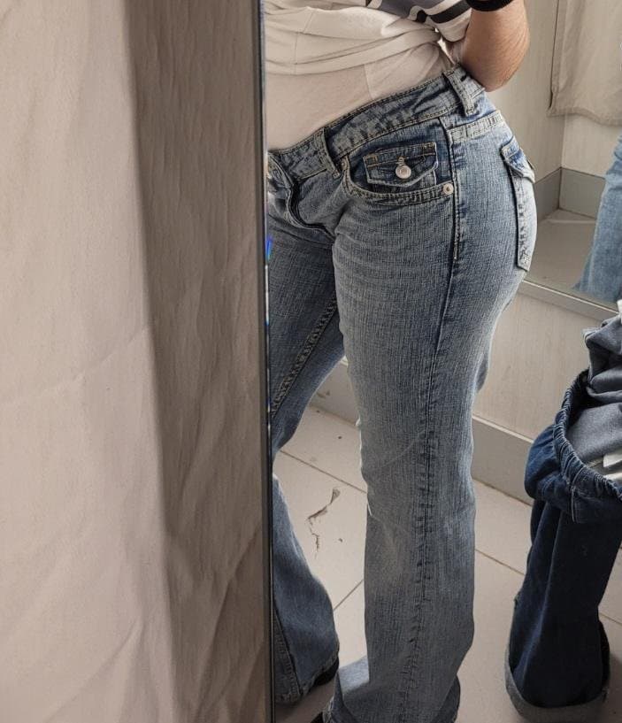 Gros cul algérienne cheveux bouclé