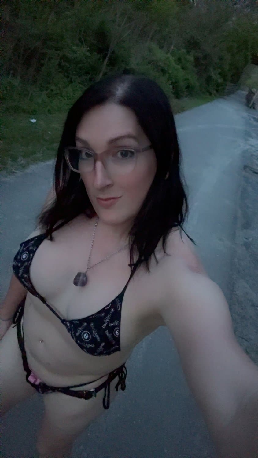 Sissy Chrissy Kaos, KiK ChrisssyKaos, Caption and repost