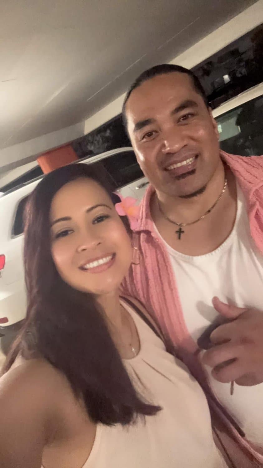 Husband shares his wife Randa nudes