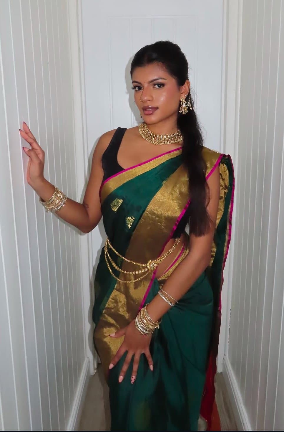 Tamil hotties dm your submissions or wankchat paki Indian Bengali desi