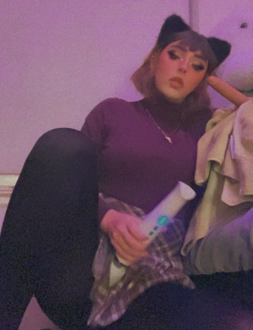 Edging my girldick ?