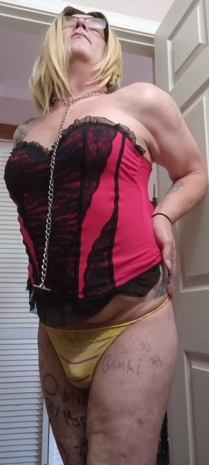 On demand St Louis whore toni fux add her to groups gsell her to truckers duct tape her face to a gh