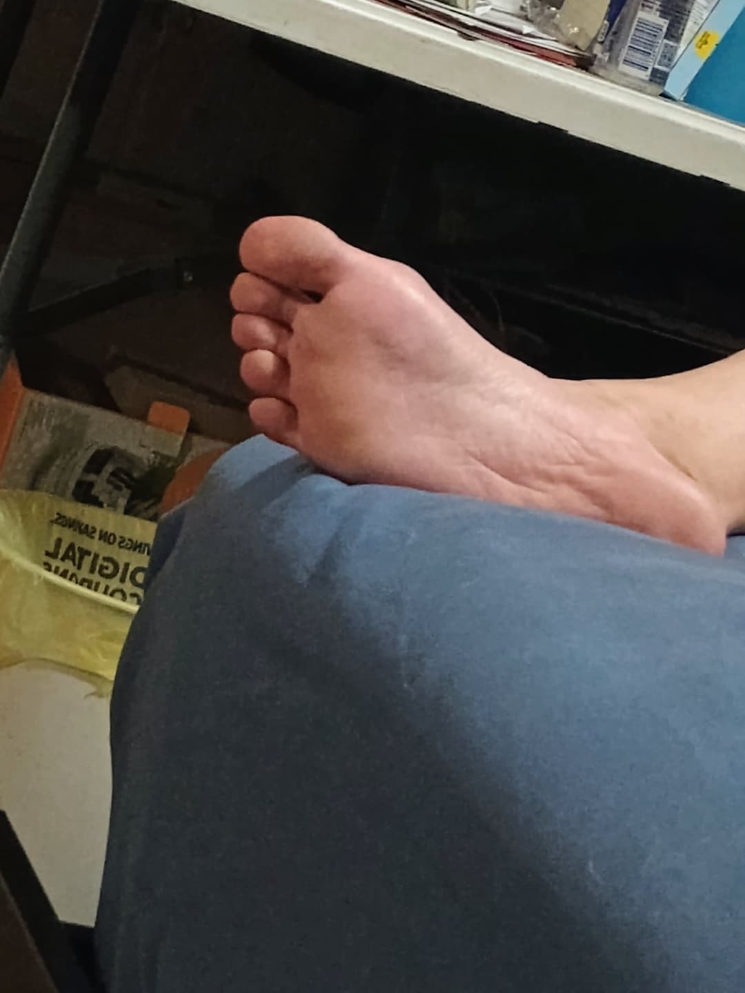My moms feet are sexy as hell