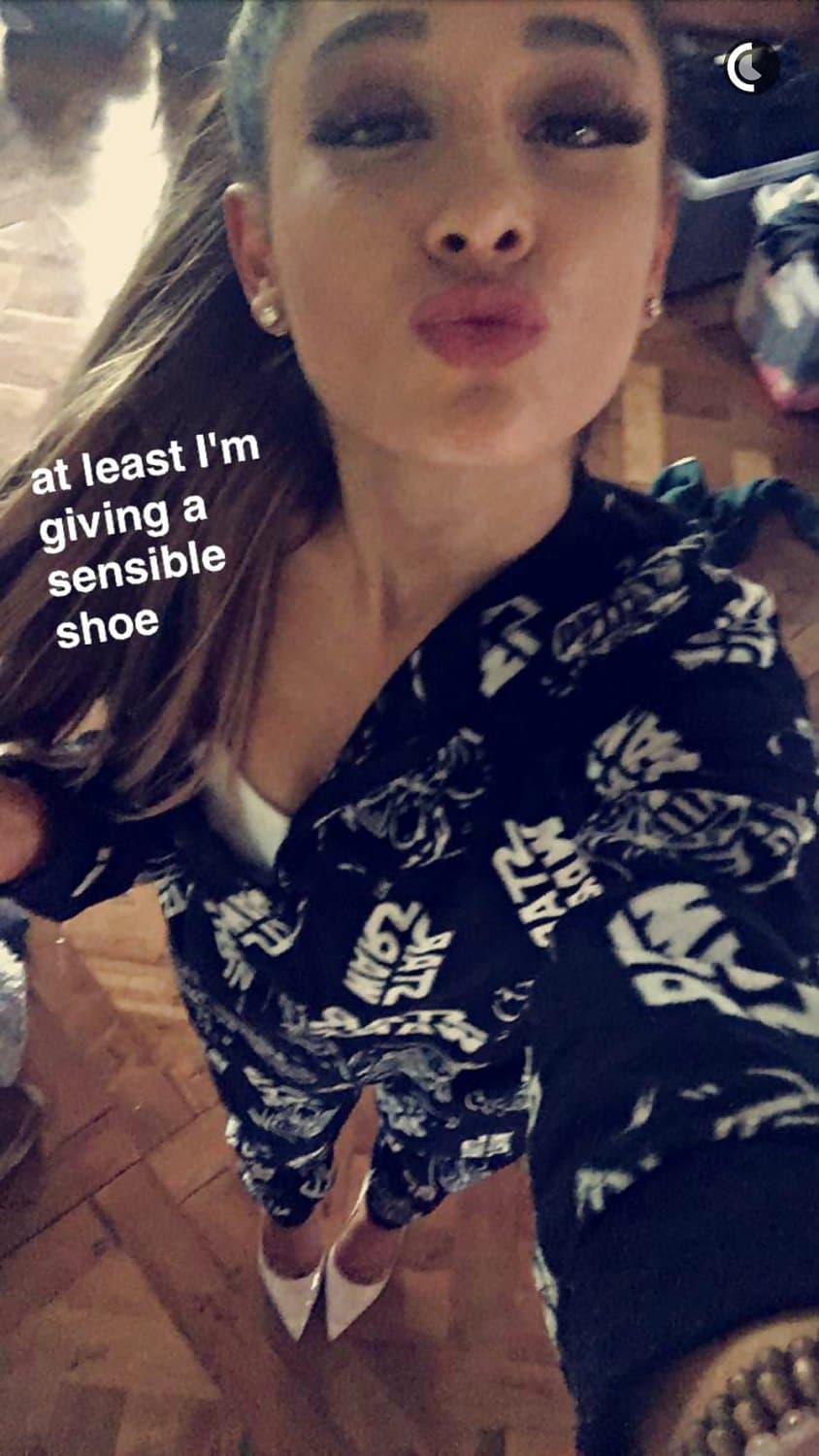 More Ariana Grande face/lips porn to goon to ?