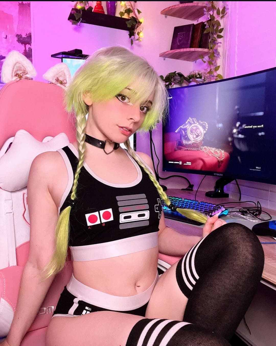 Cute White Thick Egirl W/Duo Drop2